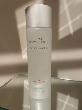 Missha Time Revolution The First Essence 5X - White